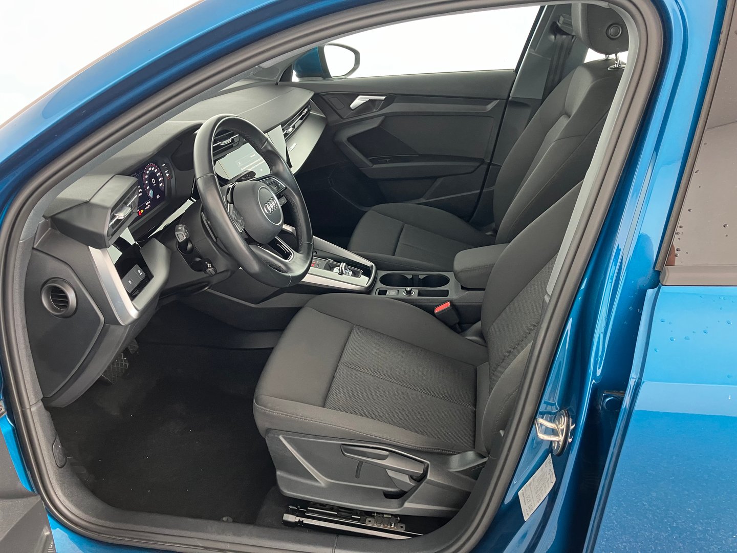 Audi A3 Sportback 30 TDI | Bild 6 von 20