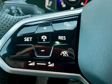 VW Arteon SB R-Line TDI 4MOTION DSG in Oryxweiß Perlmutteffekt