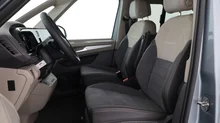 VW California Beach eHybrid 180 kW 4M in Monosilber Met./Dach Deepblack Perleff.
