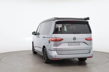 VW California Beach eHybrid 180 kW 4M in Monosilber Met./Dach Deepblack Perleff.