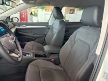 VW Golf Falco Edition mHEV DSG in Pure White