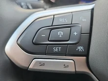 VW T-Cross Friends TSI in Reflexsilber Metallic