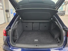 Audi Q3 e-tron 45 TFSI e in navarrablau metallic