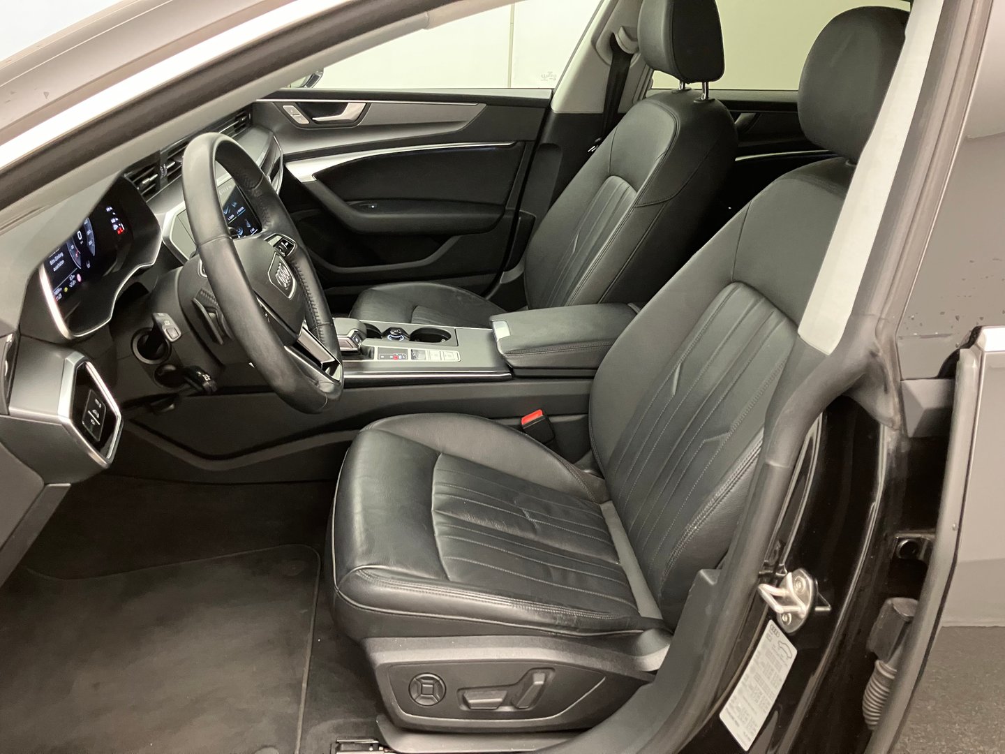 Audi A7 Sportback 40 TDI | Bild 12 von 34