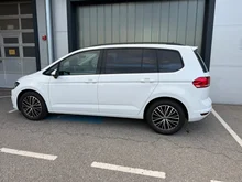 VW Touran Friends TDI in Pure White