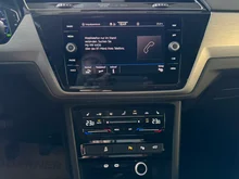 VW Touran Friends TDI in Pure White