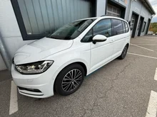VW Touran Friends TDI in Pure White