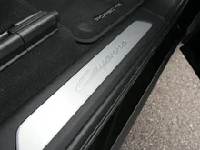 Porsche Cayenne E-Hybrid in schwarzmetallic