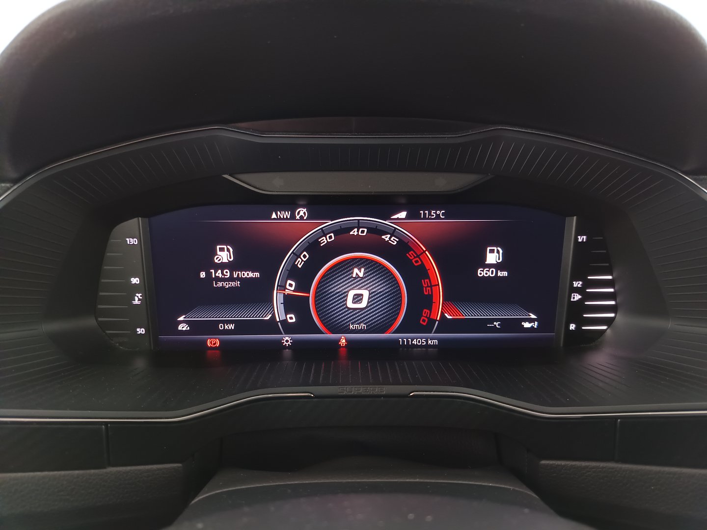 Škoda SUPERB SPORTLINE TDI DSG | Bild 15 von 36