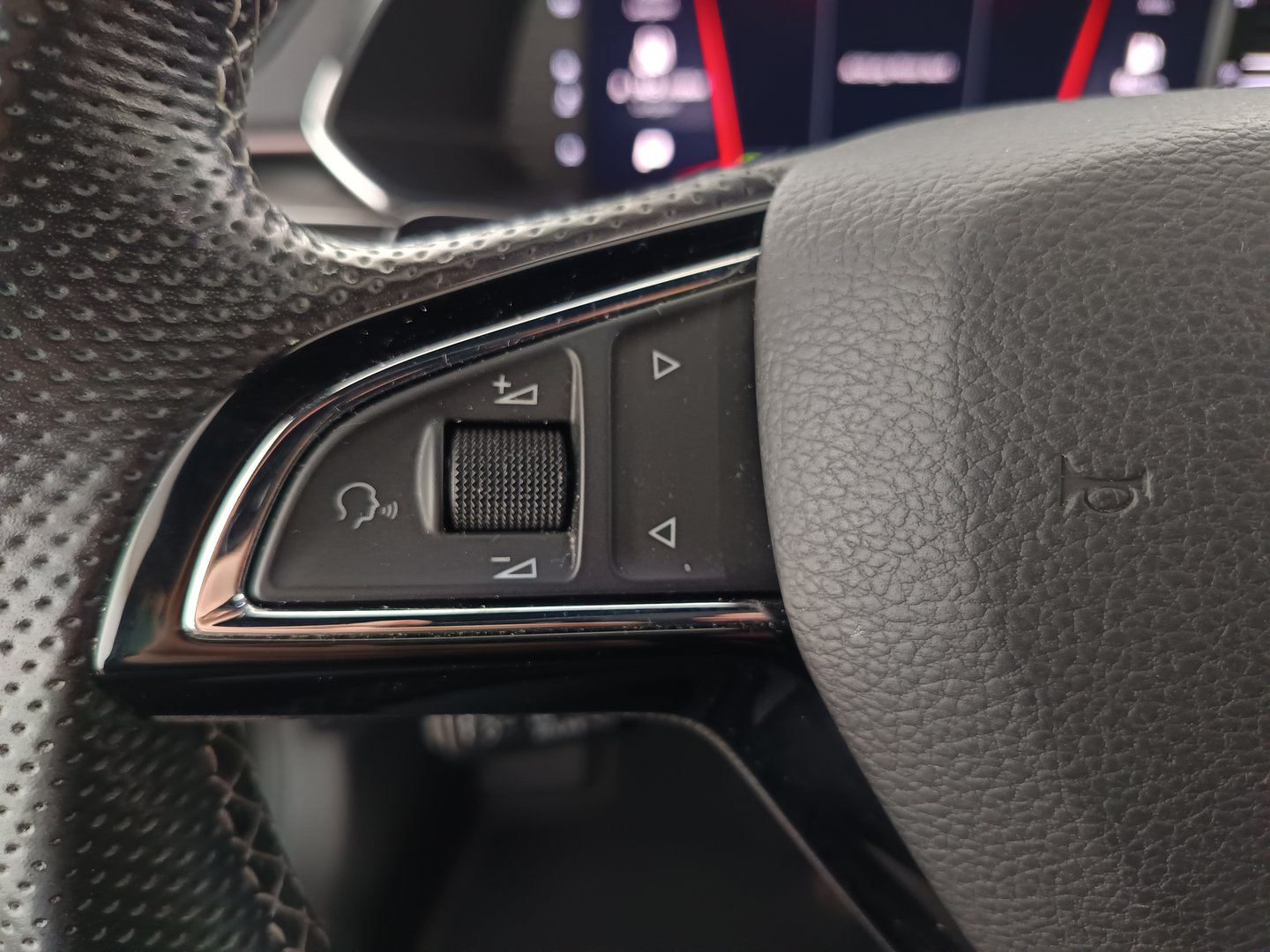 Škoda SUPERB SPORTLINE TDI DSG | Bild 16 von 36