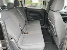 VW Caddy Life TDI 4MOTION in Deepblack Perleffekt