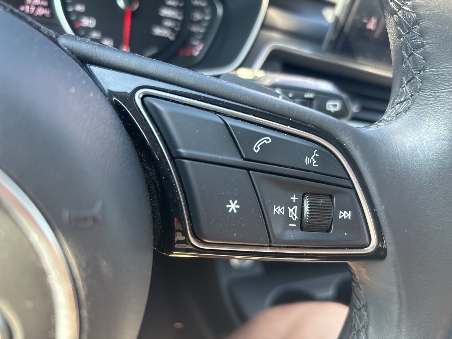 Audi A4 Avant 30 TDI | Bild 14 von 21