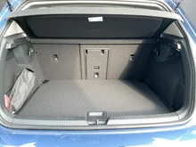 VW Golf Rabbit TSI in Anemonenblau Metallic