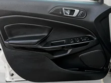 Ford EcoSport 1,0 EcoBoost ST-Line in weiss - normal