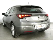Opel Astra 1,6 CDTI ECOTEC Innovation in dunkelgrau metallic