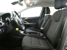 Opel Astra 1,6 CDTI ECOTEC Innovation in dunkelgrau metallic
