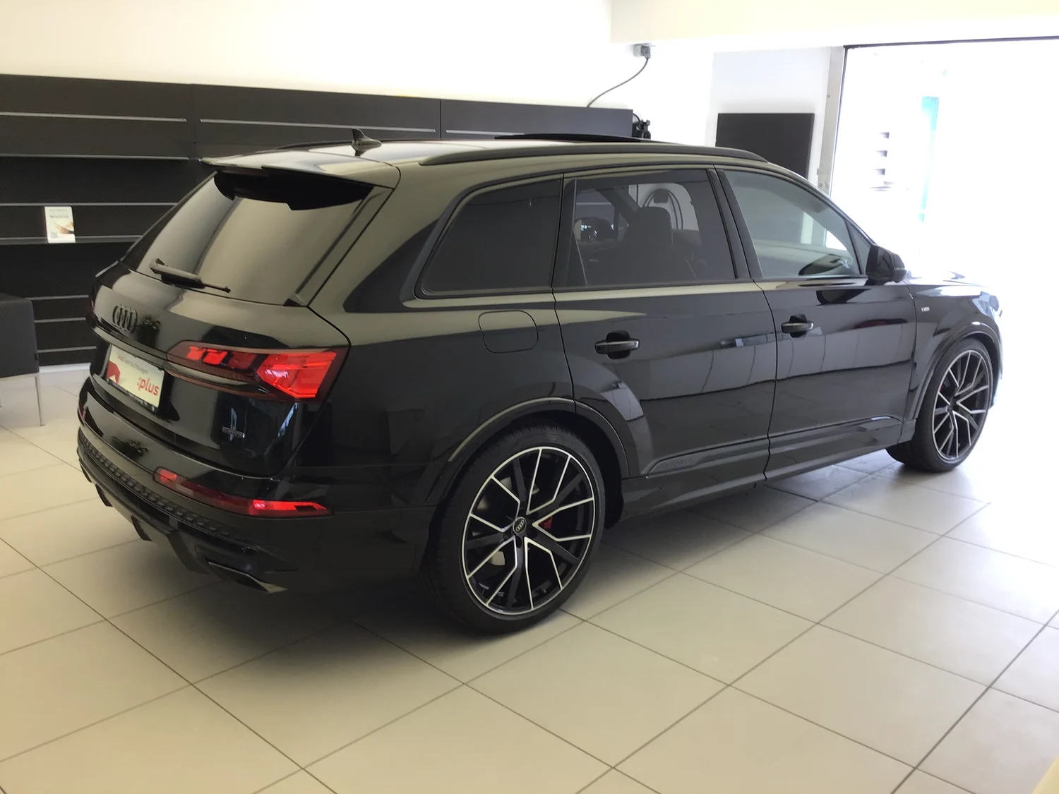 Bild eines Audi Q7 50 TDI quattro S line