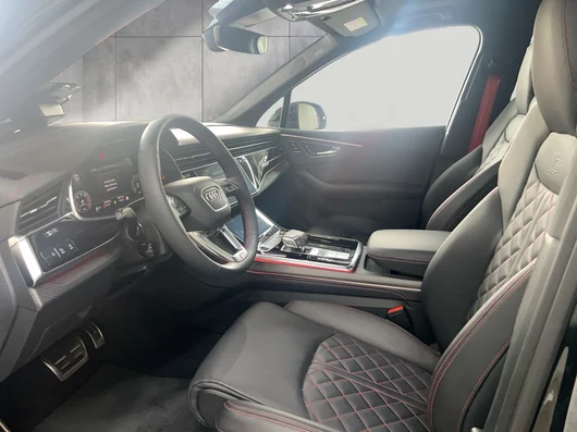 Bild eines Audi Q7 50 TDI quattro S line