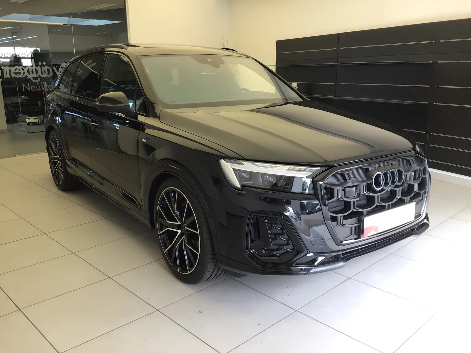 Bild eines Audi Q7 50 TDI quattro S line