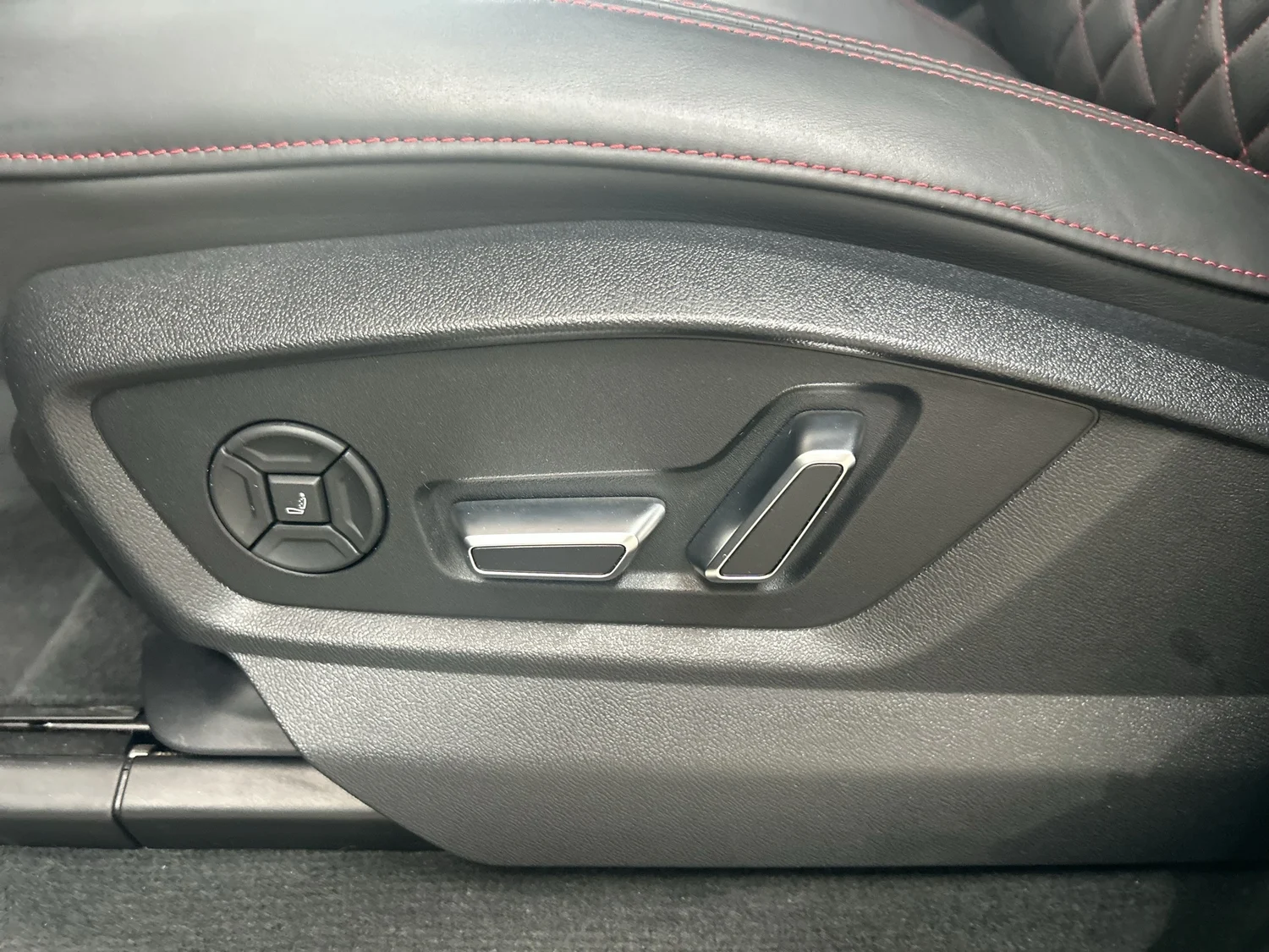 Bild eines Audi Q7 50 TDI quattro S line