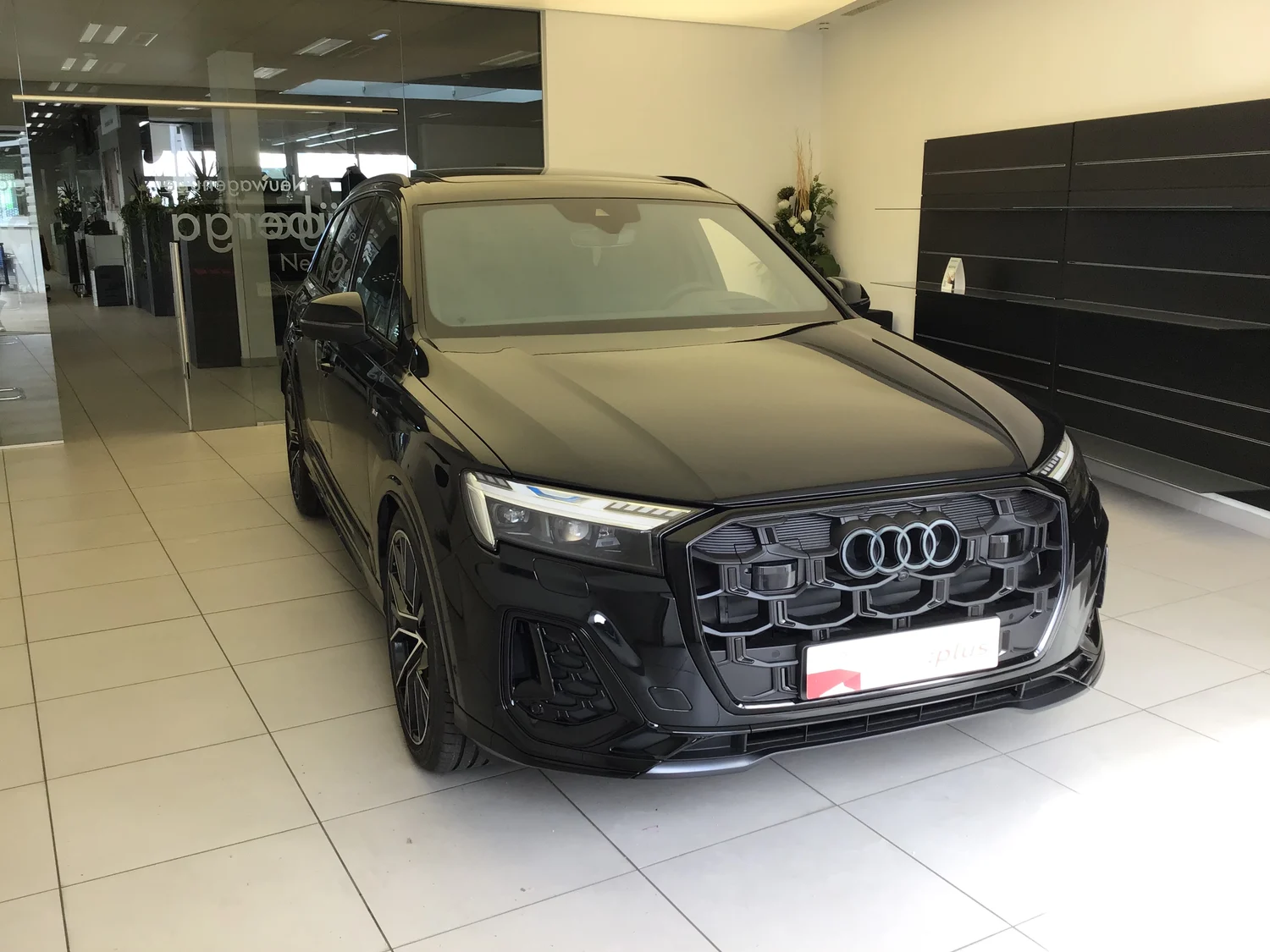 Bild eines Audi Q7 50 TDI quattro S line