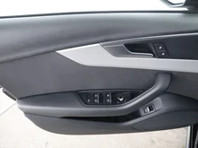 Audi A4 Avant 35 TFSI advanced in MYTHOSSCHWARZ METALLIC