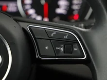 Audi A4 Avant 35 TFSI advanced in MYTHOSSCHWARZ METALLIC