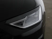 Audi A4 Avant 35 TFSI advanced in MYTHOSSCHWARZ METALLIC