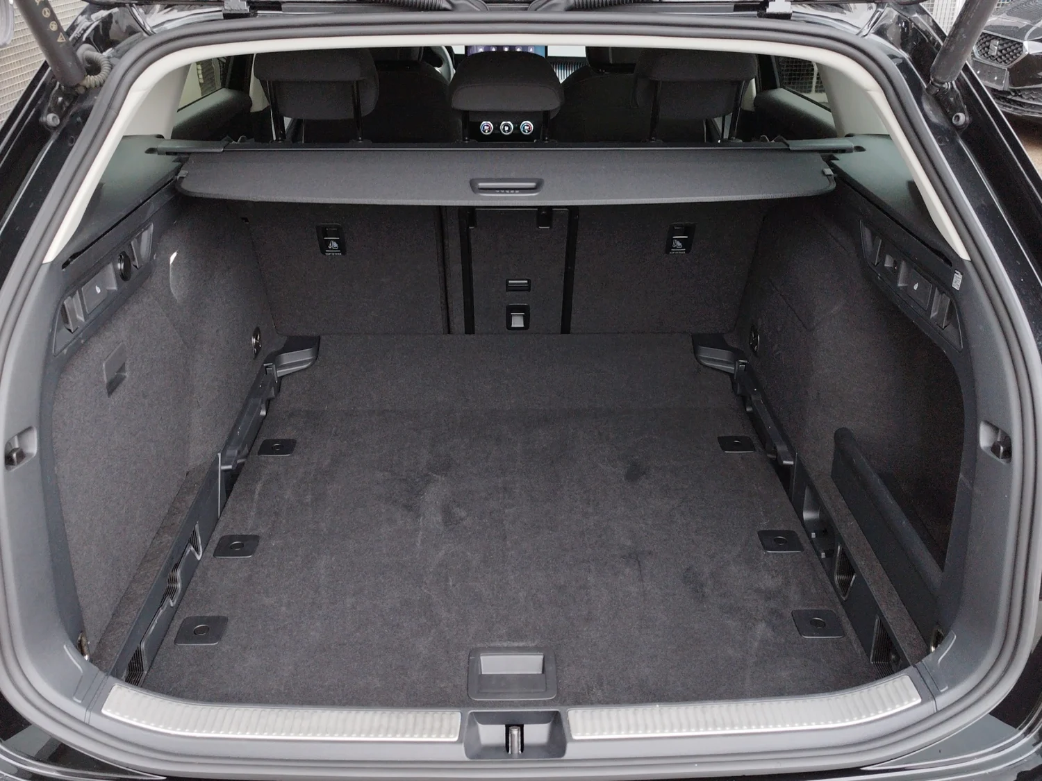 Bild eines Škoda Superb Combi Selection TDI DSG
