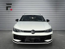 VW Passat Variant Sport eHybrid 150kW in Oryxweiß Perlmutteffekt