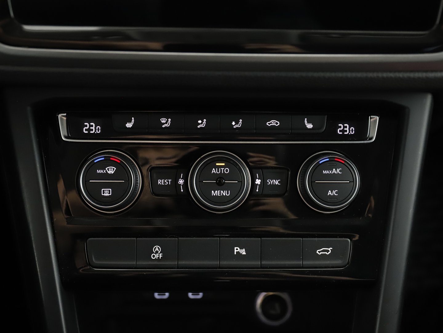 VW Touran Comfortline TDI SCR DSG 5-Sitzer | Bild 24 von 29