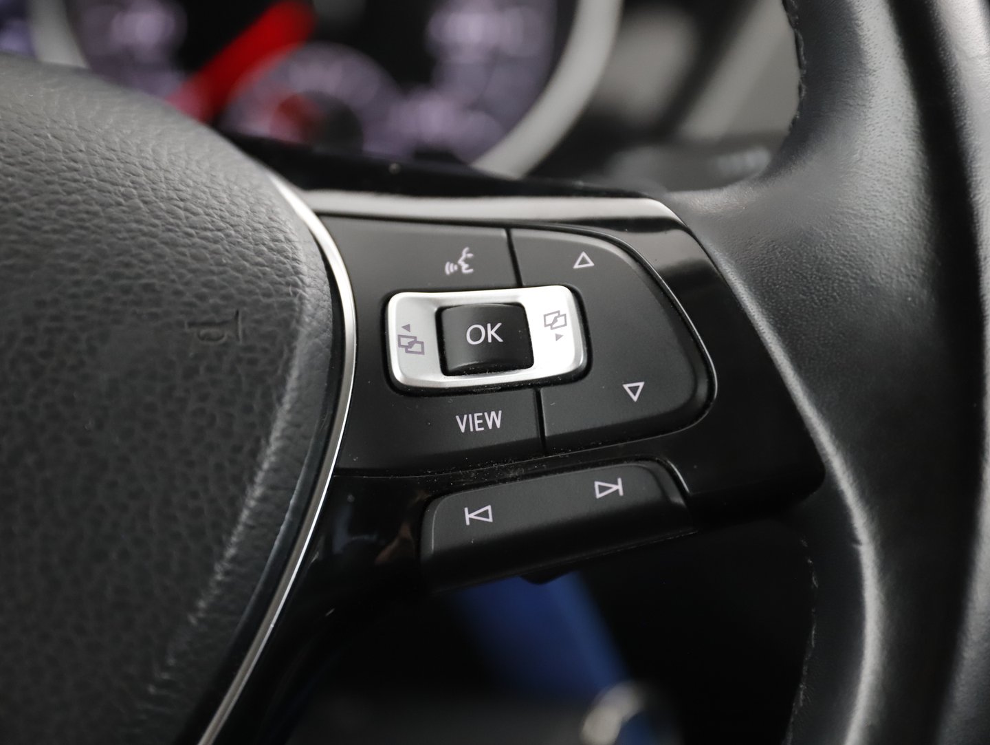 VW Touran Comfortline TDI SCR DSG 5-Sitzer | Bild 19 von 29