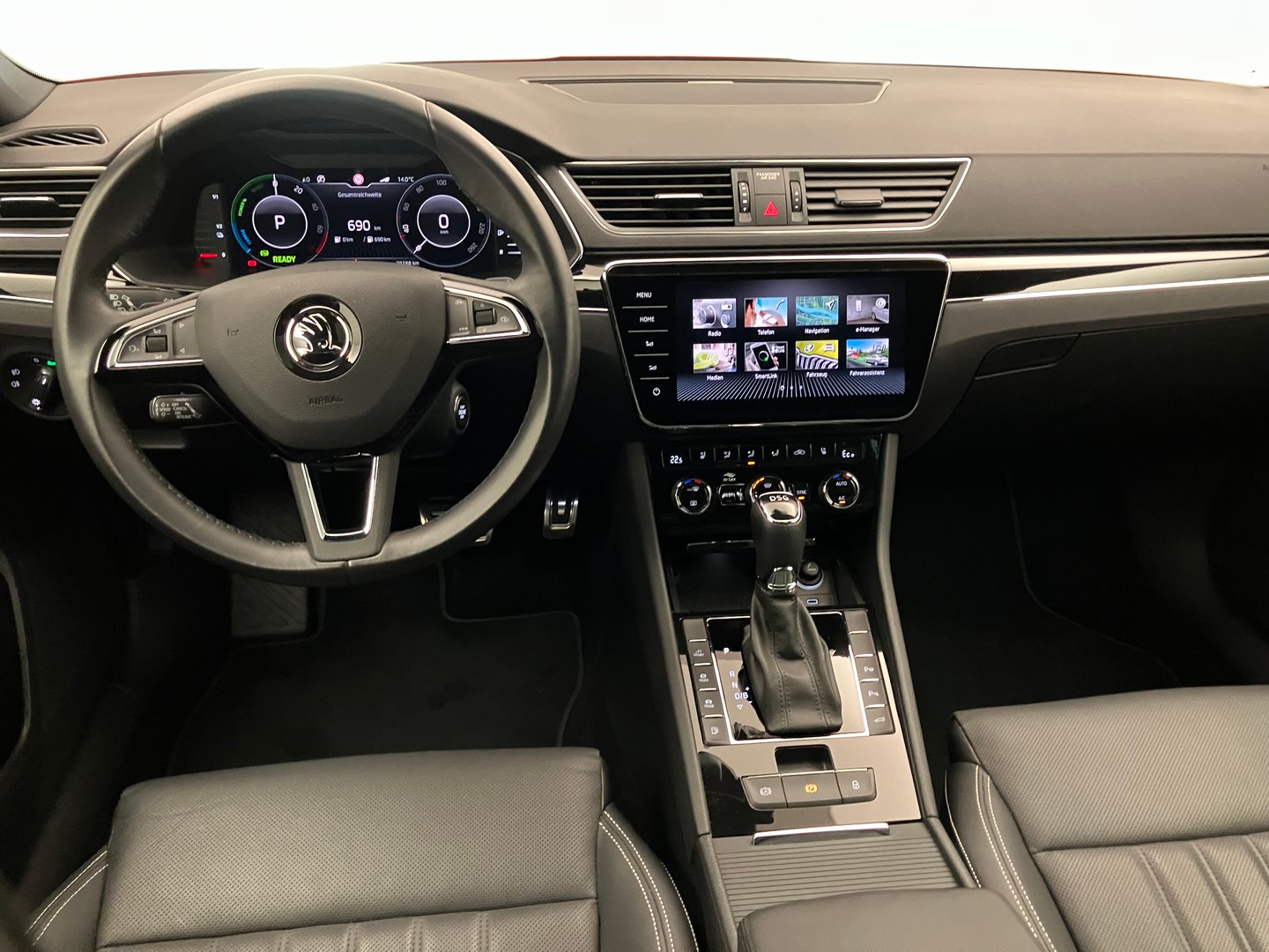 Škoda SUPERB iV SPORTLINE DSG | Bild 14 von 34