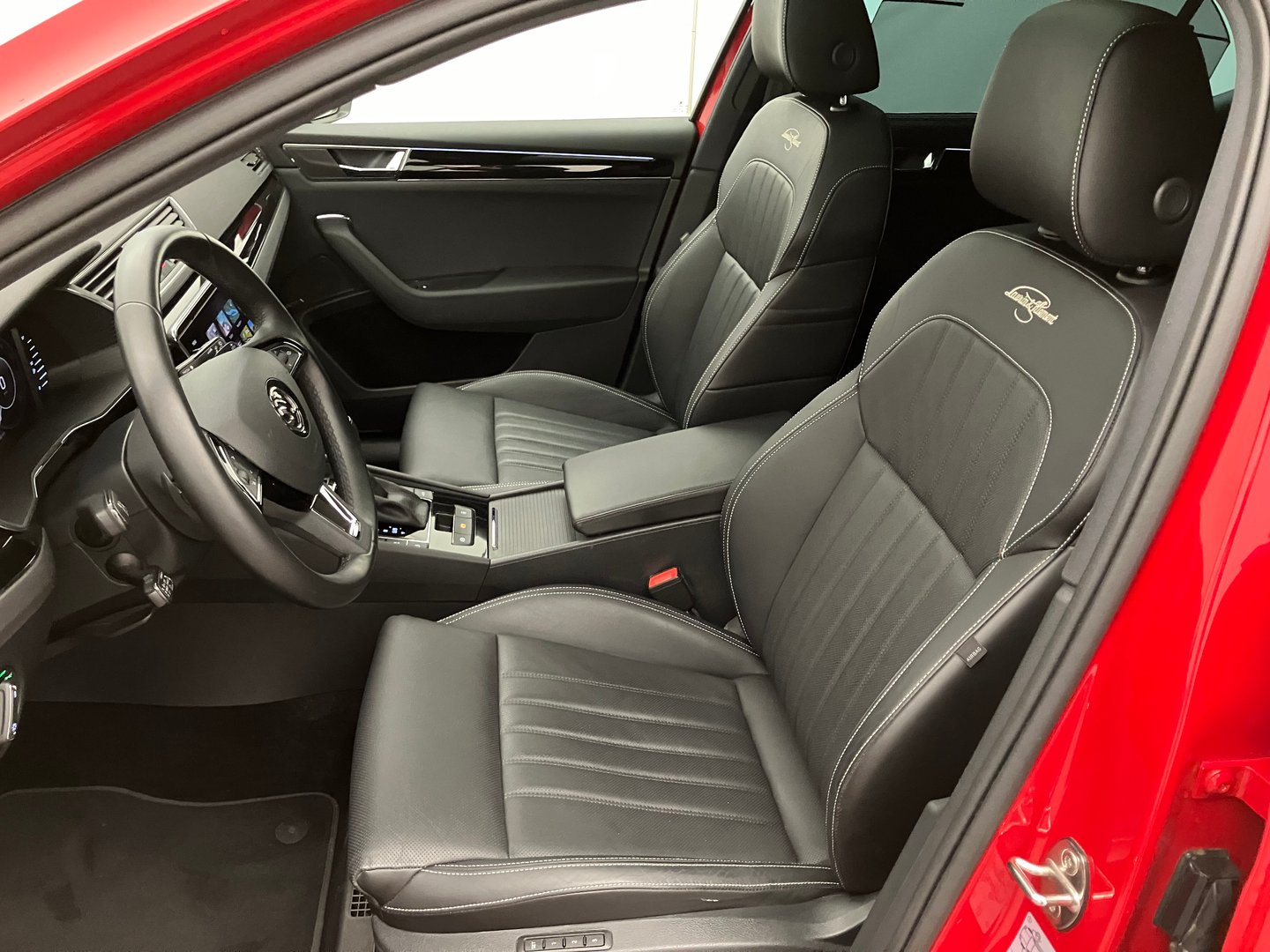 Škoda SUPERB iV SPORTLINE DSG | Bild 9 von 34