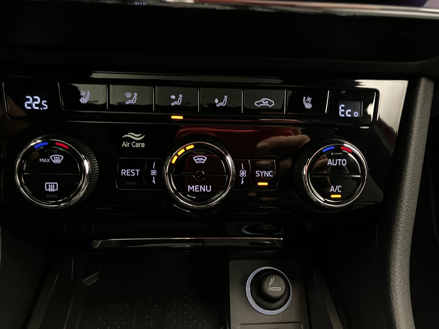 Škoda SUPERB iV SPORTLINE DSG | Bild 26 von 34