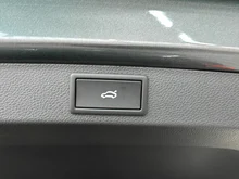 Škoda Karoq Selection TDI in Graphit-Grau Metallic