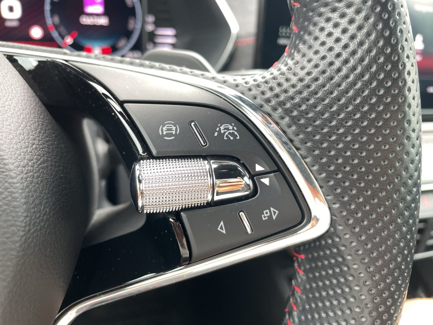 Škoda OCTAVIA Combi RS TDI DSG | Bild 15 von 28