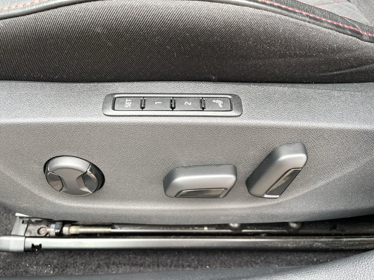 Škoda OCTAVIA Combi RS TDI DSG | Bild 10 von 28