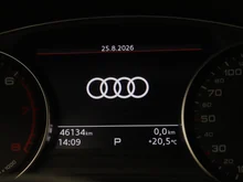 Audi A4 Avant 35 TFSI advanced in MYTHOSSCHWARZ METALLIC
