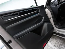 Porsche Macan 4 in kreide