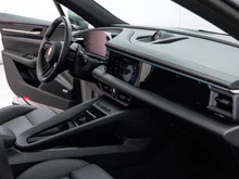Porsche Macan 4 in kreide