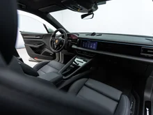 Porsche Macan 4 in kreide