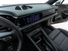 Porsche Macan 4 in kreide