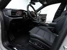 Porsche Macan 4 in kreide