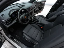 Porsche Macan 4 in kreide