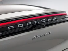 Porsche Macan 4 in kreide
