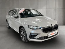 Škoda Scala Essence TSI in Stahl-Grau