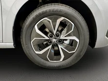 Škoda Scala Essence TSI in Stahl-Grau