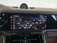 Porsche Panamera 4 E-Hybrid in aventuringrünmetallic
