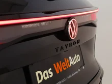 VW Tayron Sport eHybrid DSG 200kW in Grenadillschwarz Metallic